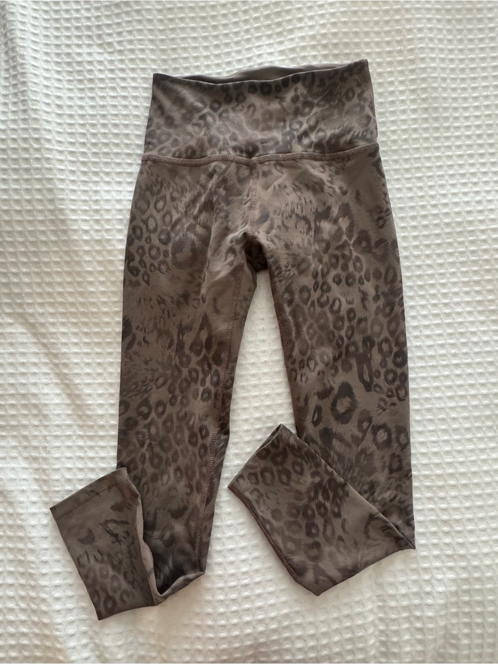 Cheetah print beyond yoga leggings